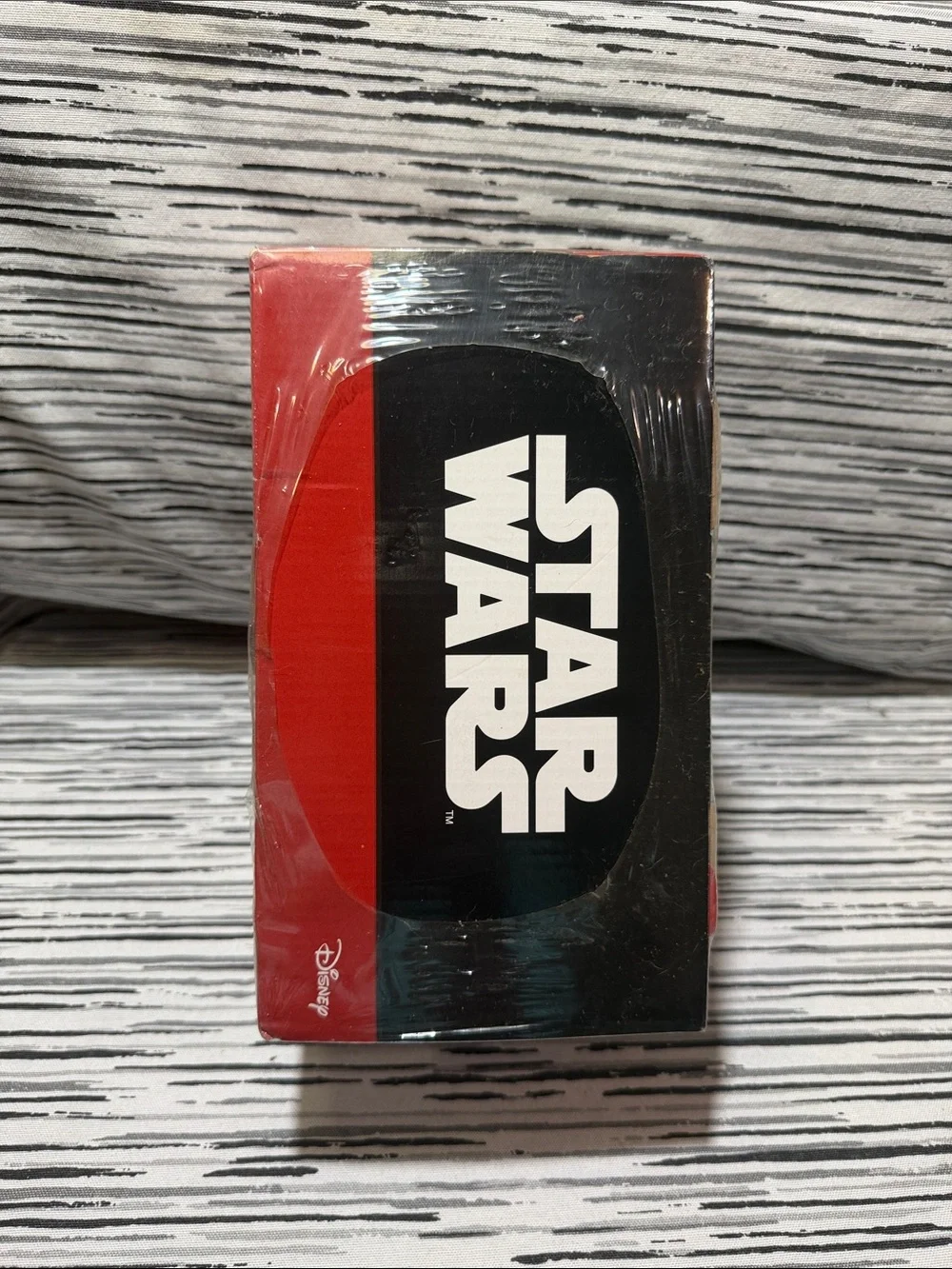 2013 Star Wars Yoda Goblet Candy Holder - Green & Red